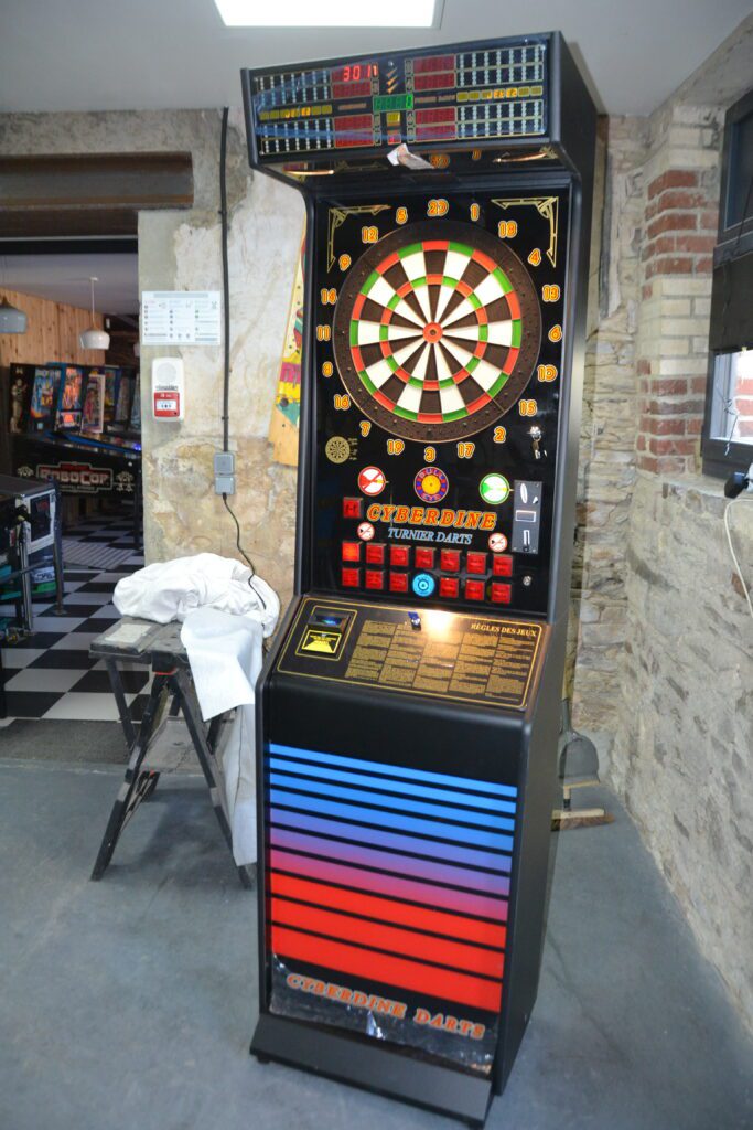 Jeu de fléchettes Cyberdine