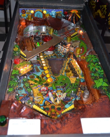 Flipper bally Escape From The Lost World 1988 - plateau-