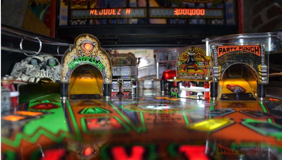 Flipper bally Elvira and the party monsters 1991 - plateau