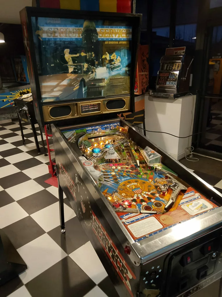 Flipper data east - Secret Service - 1988- Vue coté