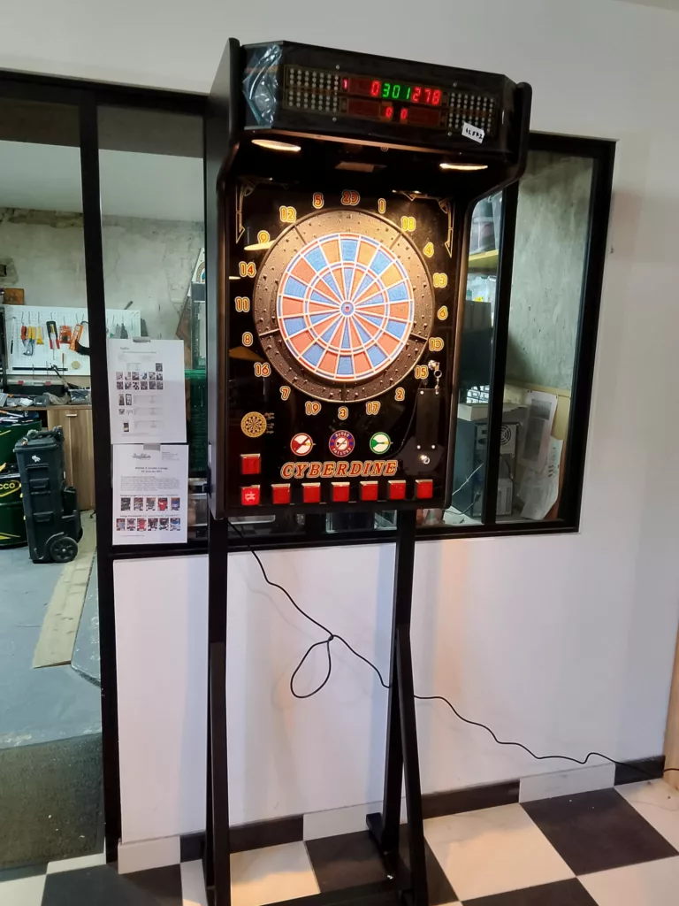 Cyberdine "Spider" darts