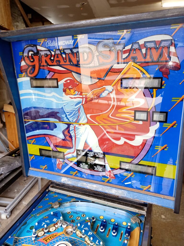 Flipper-Bally-GRandSlam-1983-backglass