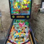 Flipper data east The Simpsons 1990- vue de face-