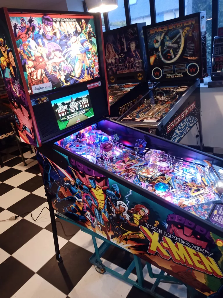 Flipper stern uncanny xmen 2024 -vue exterieure -