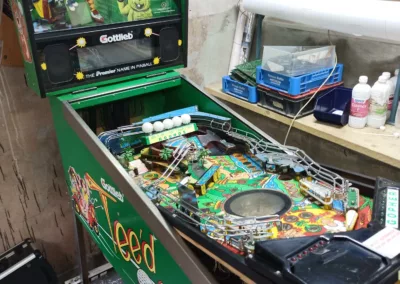 Flipper Gottlieb Tee'd Off 1993 - avant - vue de côté